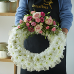 Meaningful tributes, made by hand