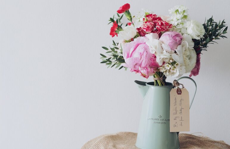 7 Reasons Why Flowers are the Quintessential Gifts