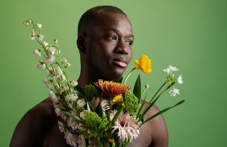 Why Should People Start Normalising Gifting Men With Flowers?