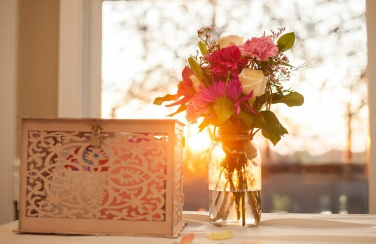 6 Flower Arrangement Tips That Will Enhance Your Home Decor