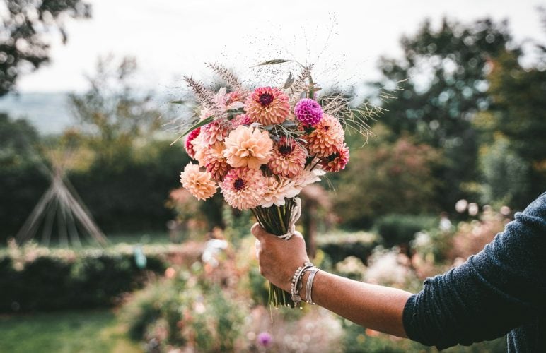 The Art of Floral Gifting: How to Choose the Perfect Flowers for Every Occasion