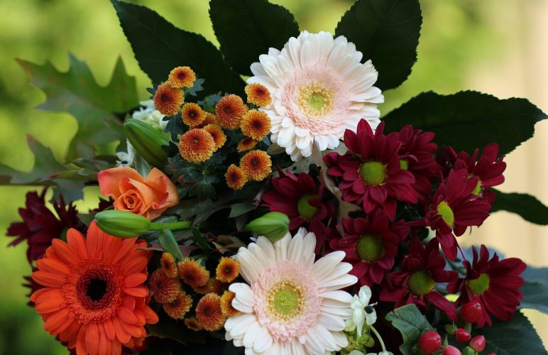 Top Flower Arrangements in Nottingham You Can Order Today