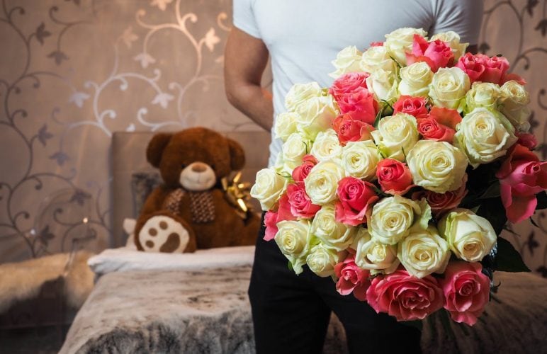 How to Choose Perfect Valentine’s Gifts in Nottingham This Year