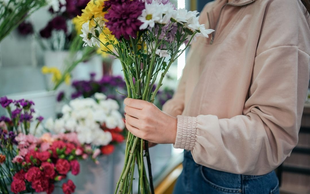 Budget-Friendly Summer Flowers to Brighten Your Nottingham Home