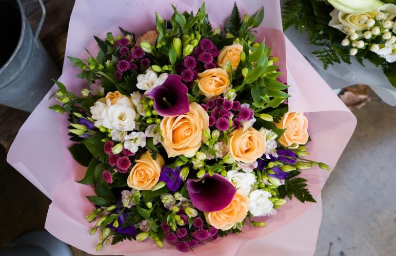 Celebrating Milestones with Congratulation Flowers: A Guide
