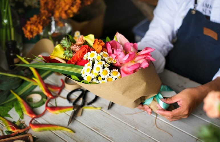 How Romantic Flowers Shift with Nottingham’s Spring Weather