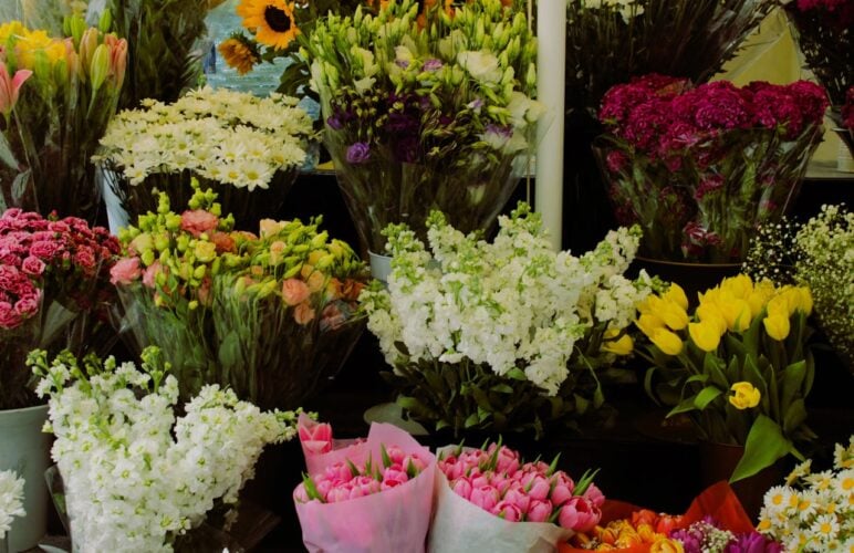 Everything to Know About Flower Shops at Easter in Nottingham