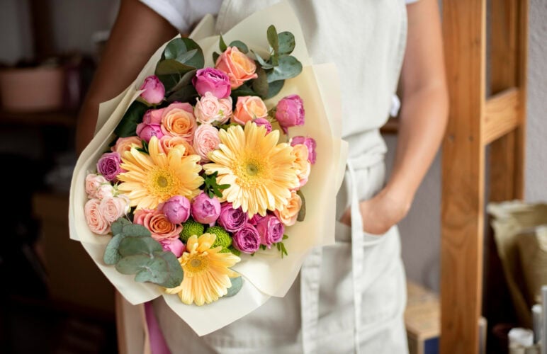 How to Choose Birthday Flowers in Nottingham That Impress